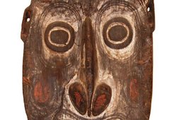 Giebelmaske eines Versammlungshauses, Neuguinea, Sepik-Gebiet, u Giebelmaske eines Versammlungshauses